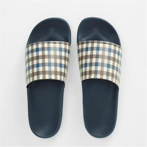 Aquascutum Check Sliders