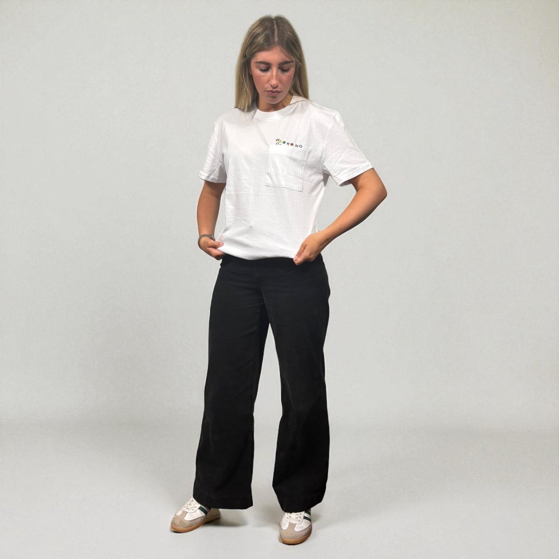 BNWT Weekend Offender Pill Pocket White Tee